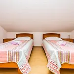 Lavanda 4 * Njivice