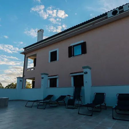 Lavanda 4 * Njivice