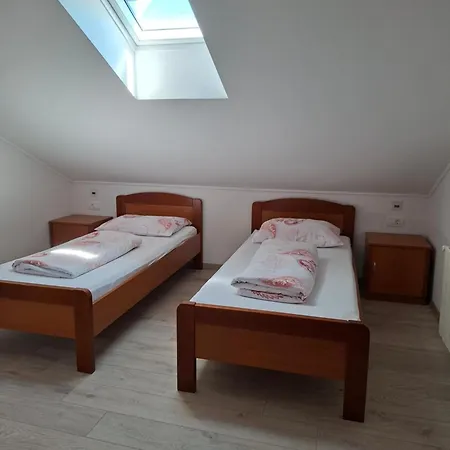 Appartamento Lavanda 4 Njivice
