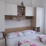 Lavanda 4 Appartement *